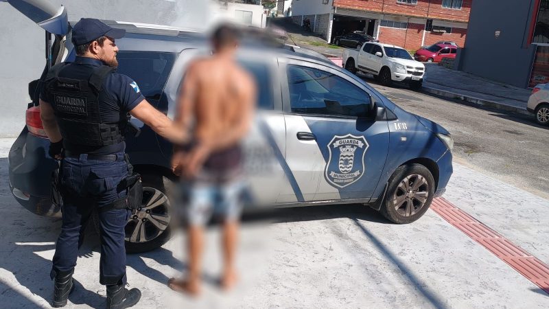 Guarda municipal prende homem em Balneário Camboriú