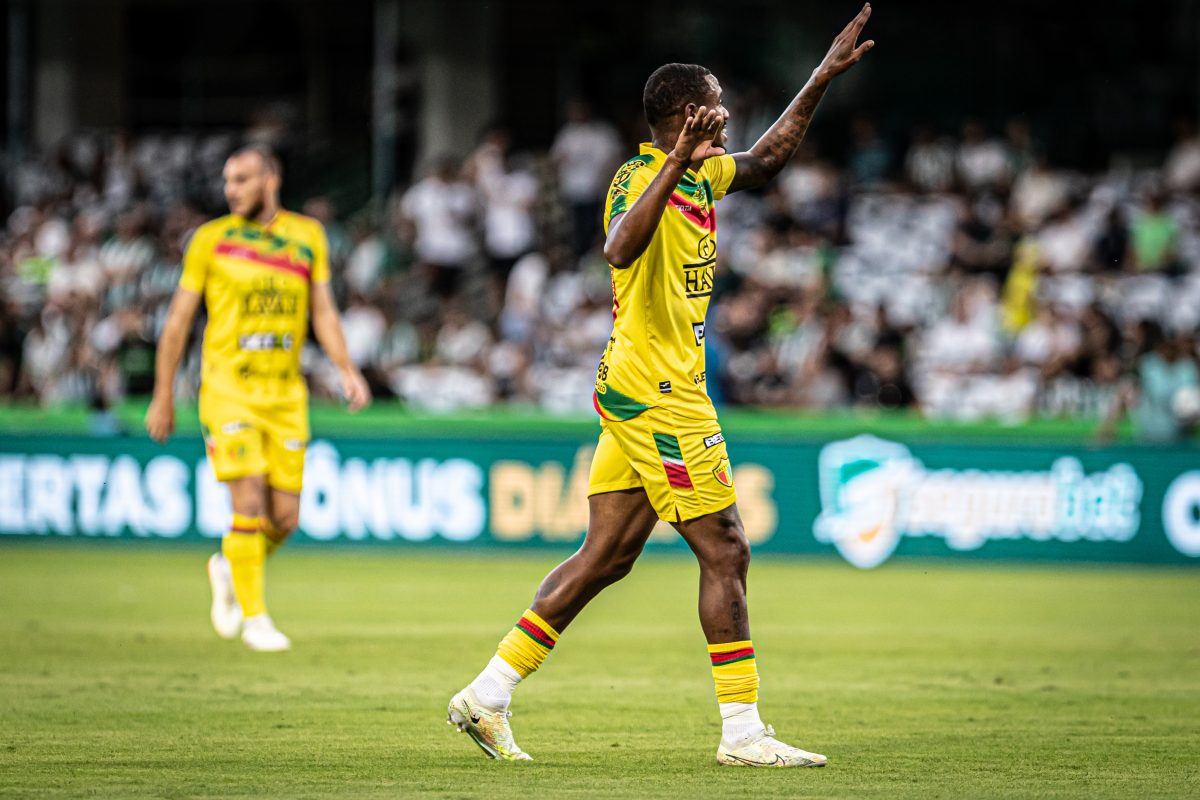 Brusque Sofre Gol No Fim E Perde Para O Coritiba Pela Série B