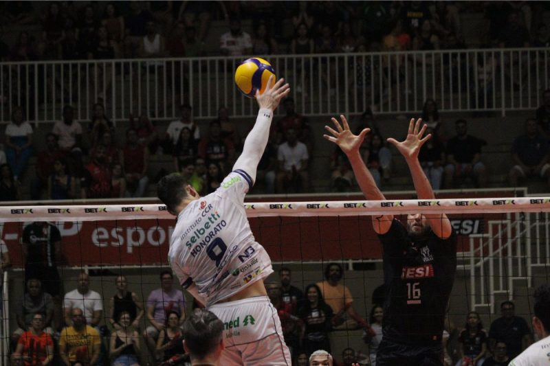 Joinville Vôlei pode fazer história e chegar à primeira final da Superliga