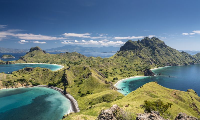 Vista área da Ilha Padar, localizada no Parque Nacional do Komodo, na Indonesia