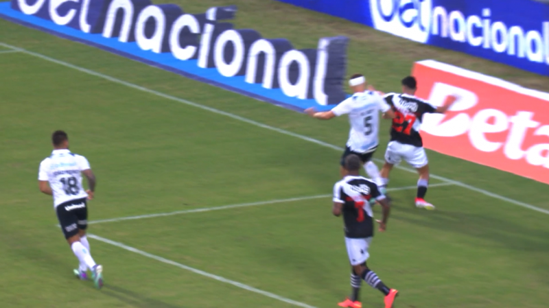 Lance onde o Vasco pediu p&ecirc;nalti na 1&ordf; rodada do Brasileir&atilde;o – Foto: CBF/Reprodu&ccedil;&atilde;o/ND