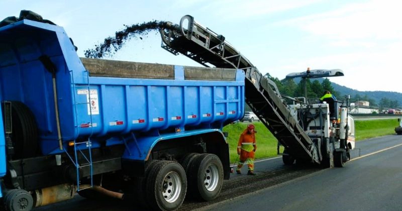 Trabalhos na BR-101 no Sul de SC