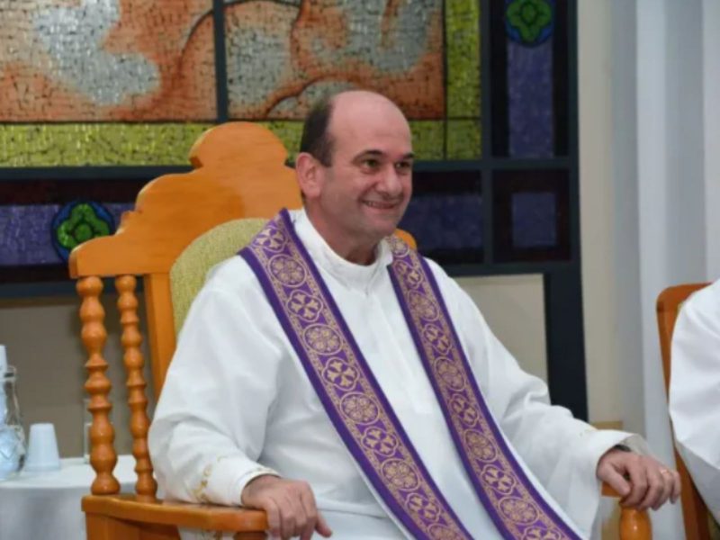 Padre João Bachmann é amarrado durante assalto em Indaial