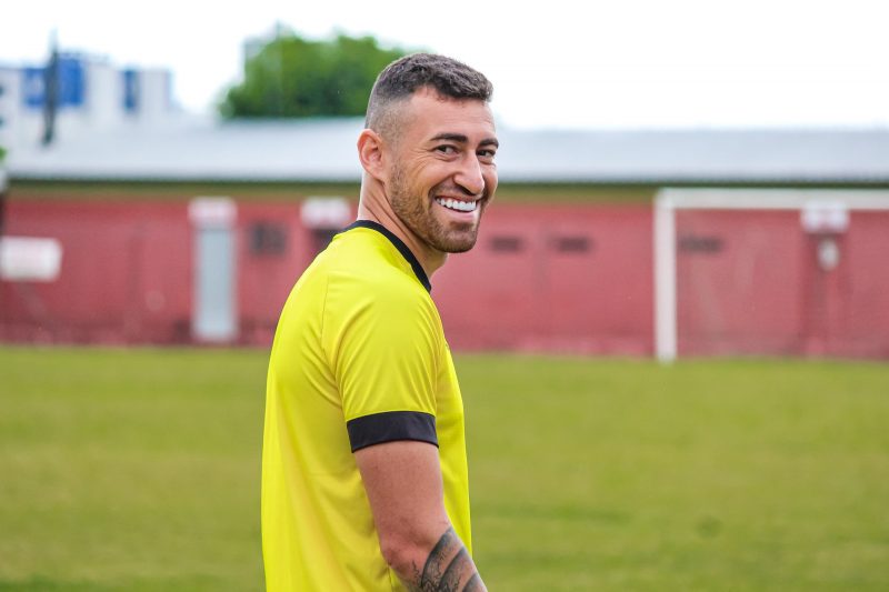 Paulinho Mocellin est&aacute; liberado para a final – Foto: Lara Vantzen/BFC/ND