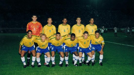 Relembre as 2 vezes que Ronaldinho jogou pela Seleção no Scarpelli