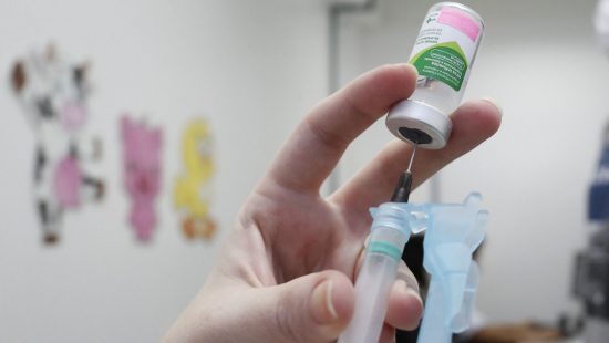 Vacinação contra dengue começa na próxima semana em Blumenau; saiba quem pode ser imunizado