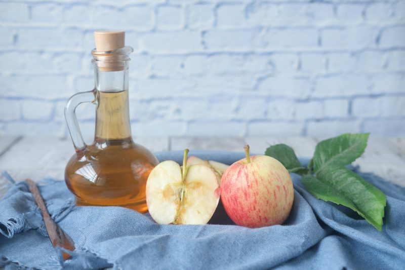 Estudo sugere que vinagre de maçã pode reduzir gordura no corpo 