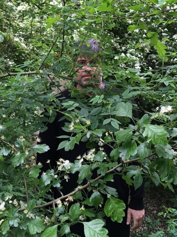 O artista Z&eacute; Kielwagen &eacute; de Joinville, com vasta atua&ccedil;&atilde;o no campos das artes em SC e no Brasil, hoje reside nos Estados Unidos onde &eacute; professor e pesquisador do Orbelin College (EUA) – Foto: Arquivo Pessoal/Divulga&ccedil;&atilde;o