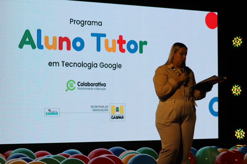 No Programa Aluno Tutor em Tecnologia Google, alunos dos anos finais de sete escolas municipais se tornam multiplicadores dos recursos digitais em ambiente educacional.  – Foto: Prefeitura de Gaspar/Divulgação