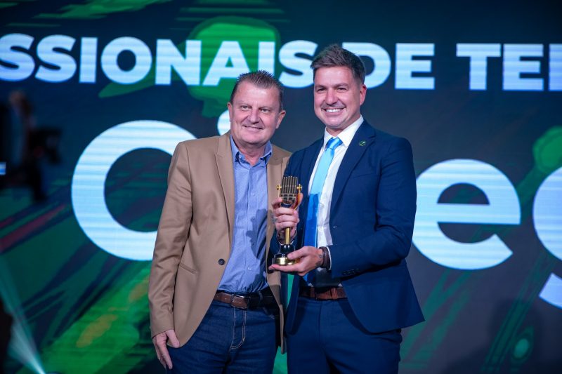 Marcelo Feble da NDTV/Florian&oacute;polis ganhou pr&ecirc;mio de melhor cinegrafista – Foto: Germano Rorato/ND