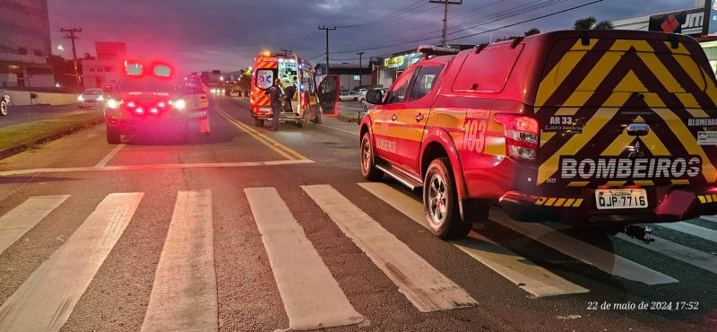 Gr&aacute;vida de sete meses sofre ferimentos na cabe&ccedil;a ao ser atropelada por caminhonete em Blumenau – Foto: Corpo de Bombeiros Militar/Reprodu&ccedil;&atilde;o ND