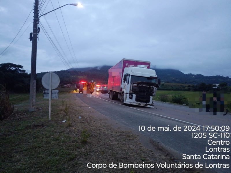 Condutor do carro morreu na colisão registrada na tarde desta sexta-feira (10), no bairro Margem Esquerda