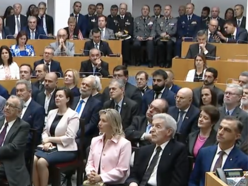 Presidente do Grupo ND, Marcelo Petrelli foi um dos homenageados em A&ccedil;ores – Foto: Assembleia