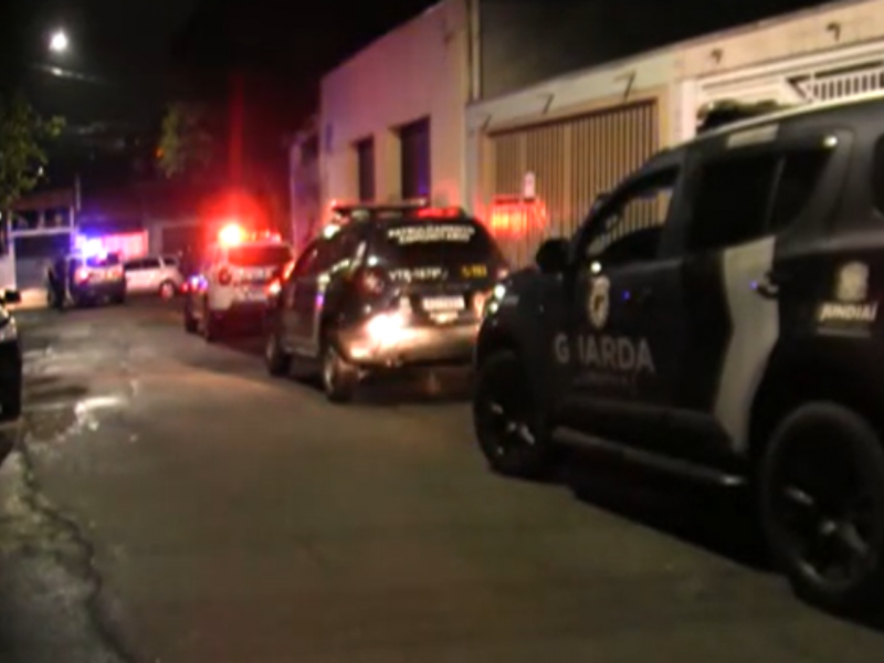 Filho mata os pais e a irmã ao ser proibido de usar celular, em Jundiaí 