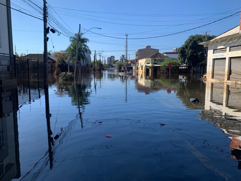 Mais duas mortes por leptospirose confirmadas após chuvas no RS, uma em Porto Alegre e outra em Cachoeirinha  (Imagem do bairro Sarandi,  em Porto Alegre, que registrava alagamentos nesta semana)