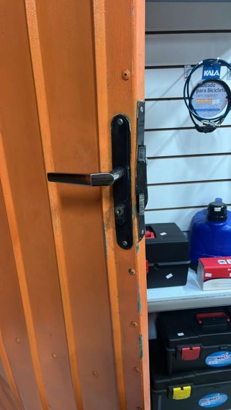 Armas de pressão são furtadas em Blumenau