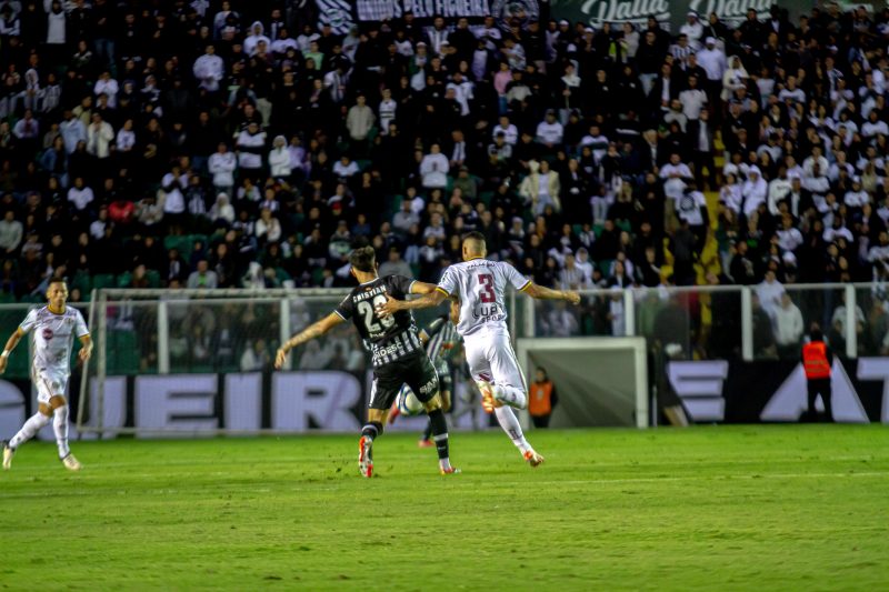 Atacante do Figueirense teve a pior nota da partida contra a Ferroviária