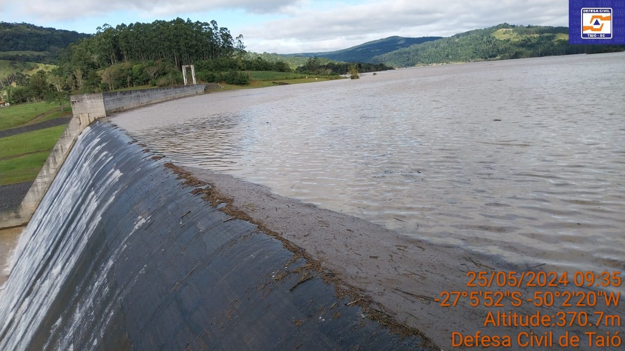 Fotos Barragem De Taió Verte Após Atingir 100 Da Capacidade 3 Comportas São Abertas 2858