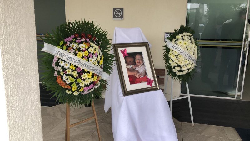 Velório de bebê Agnes realizado pela Funerária Redentor
