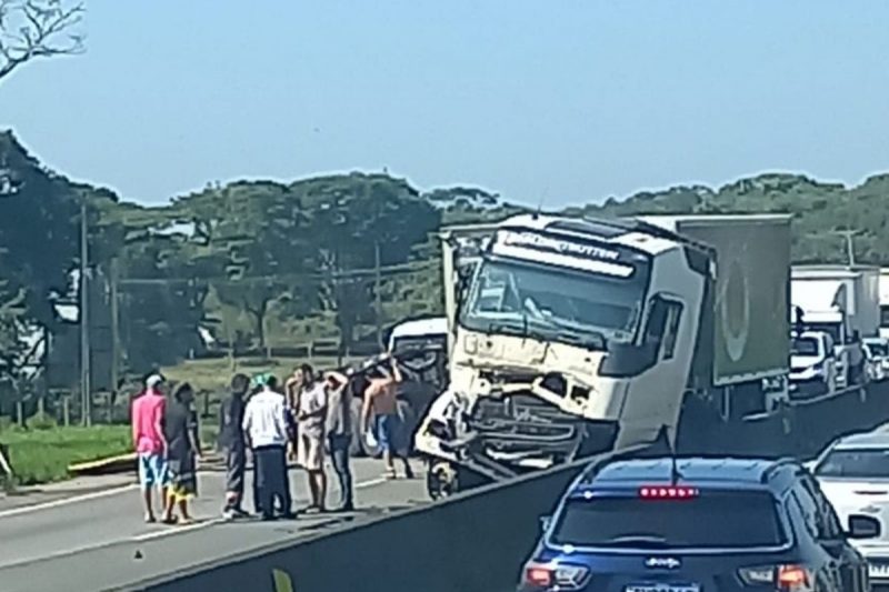 Acidente aconteceu na BR-101