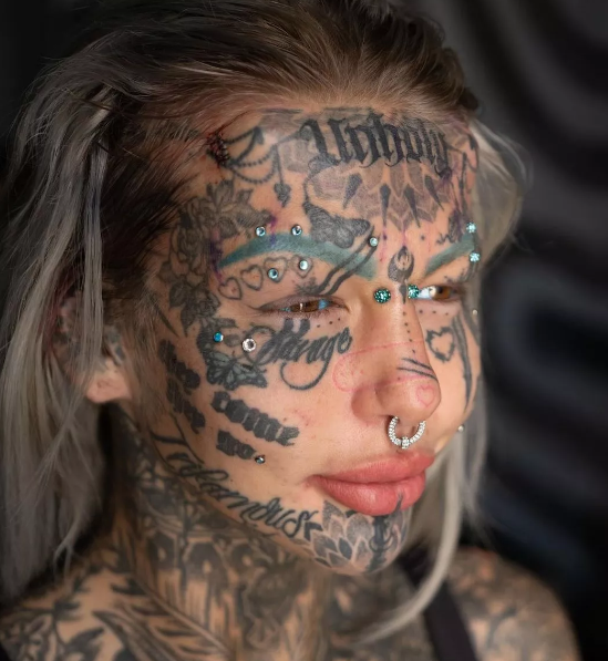 Amber é viciada em transformações radicais 