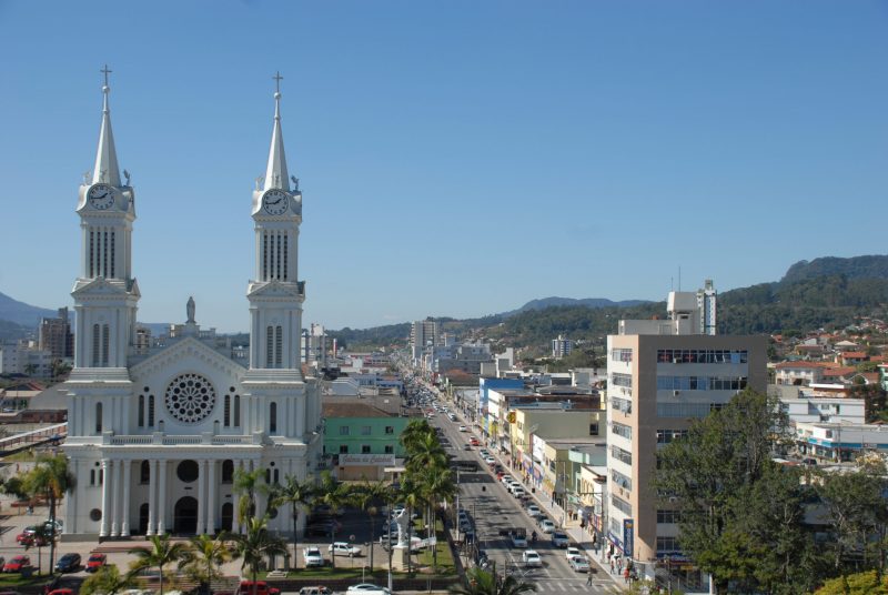 A cidade est&aacute; imunizando a comunidade contra a doen&ccedil;a em todas as unidades de sa&uacute;de com Sala de Vacinas – Foto: Portal de Turismo de Rio do Sul/Reprodu&ccedil;&atilde;o ND