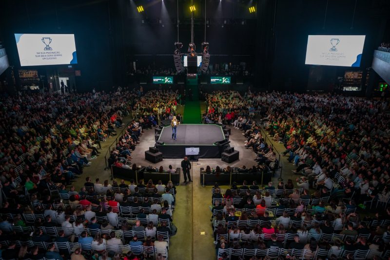 Cerca de 6.000 pessoas estão no Arena Opus no Empreende Brazil 