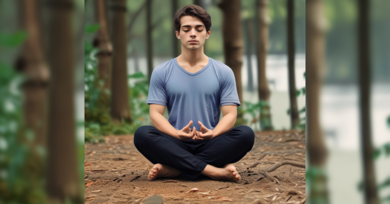 pessoa meditando com a intenção de atingir a prosperidade