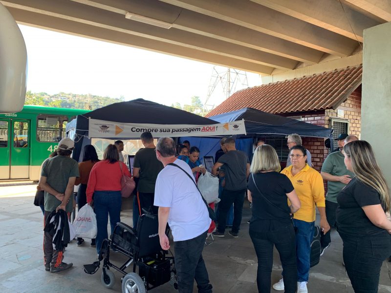 Guichê na rodoviária provisória de Porto Alegre