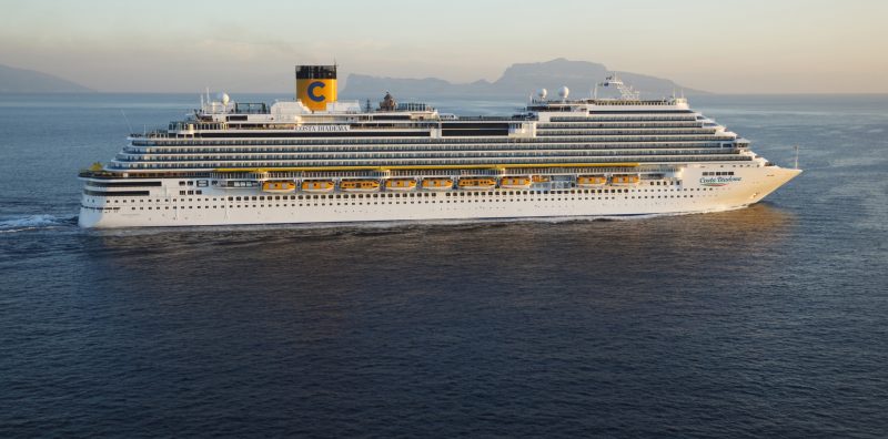 Navio Costa Diadema