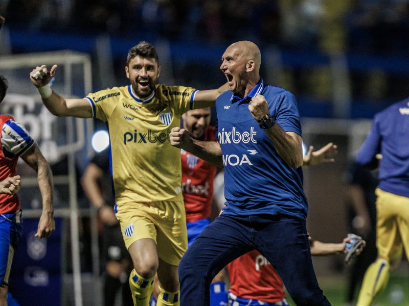 Dal Pozzo tem 100% de aproveitamento no comando do Ava&iacute; – Foto: Fabiano Rateke/Ava&iacute; F.C/ND