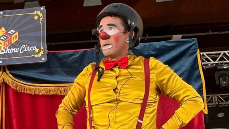 O projeto Domingo com Teatro, no shopping Villa Romana, destaca o espet&aacute;culo “Um &eacute; bom, dois &eacute; demais”, da Cia Patito Show Circo. Entrada gratuita – Foto: Divulga&ccedil;&atilde;o