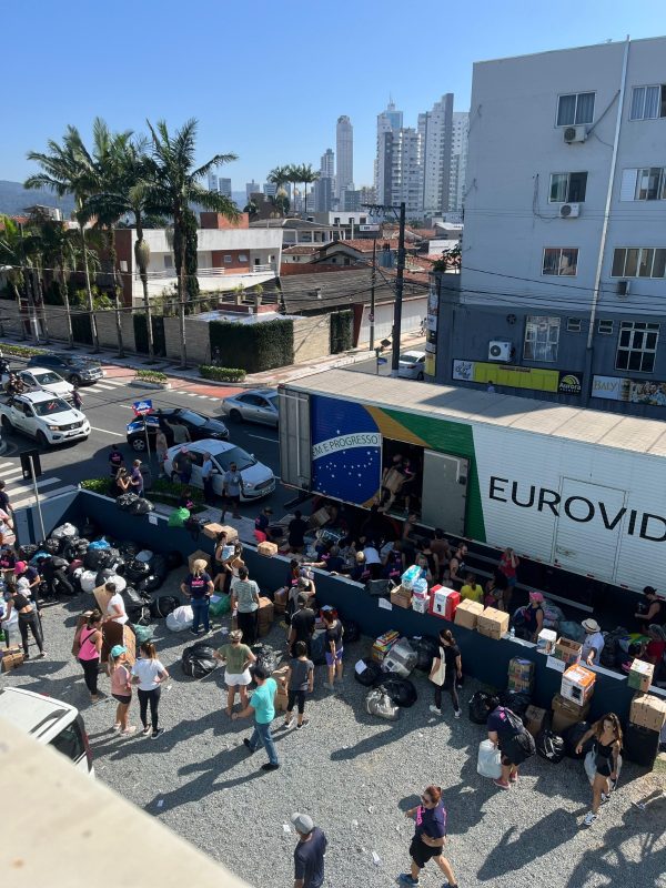 Caminhão que seguiu rumo ao Rio Grande do Sul