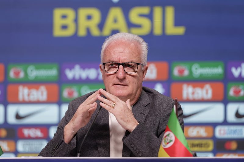 Dorival Júnior anunciou a lista dos 23 convocados pela seleção brasileira