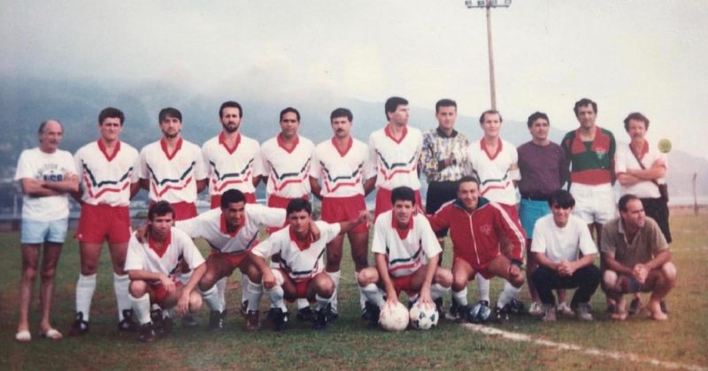 Em p&eacute;: Vilmar, Joselito, n&atilde;o identificado, n&atilde;o identificado, Edvaldo, Beco, Rabelo, Fernando Guimar&atilde;es, Toninho (in mem&oacute;ria) ,Mengo, Dico e Z&aacute;. Agachados: Guto, Fernando, E. Emerim, Claudinha, Marinho, Jackman e Edson. – Foto: F&aacute;bio Murilo/ND