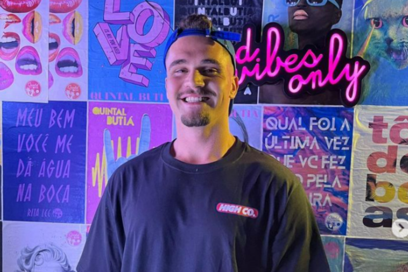 Carro em que Eduardo estava permanecia destrancado