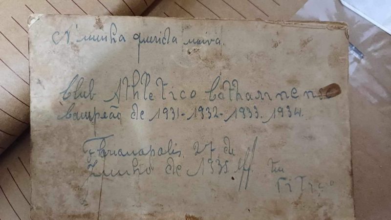 A dedica&ccedil;&atilde;o carinhosa para a sua noiva e depois esposa. Que linda hist&oacute;ria.- Foto: Fam&iacute;lia Santana Borba/ND