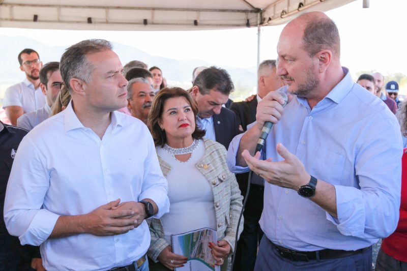 Ministro Renan Filho e Mauro de Nadal em uma das visitas a Santa Catarina – Foto: Vicente Schmitt / Ag&ecirc;ncia AL/ ND