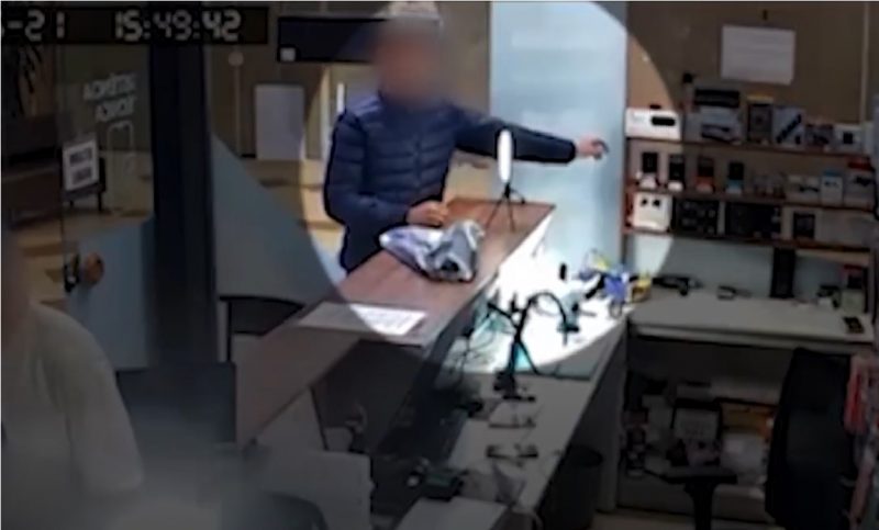 Câmeras filmaram momento do furto