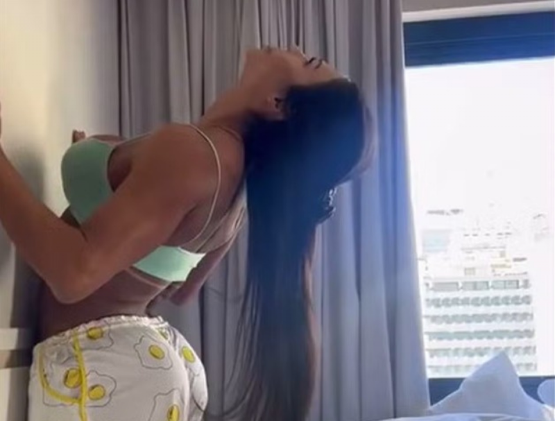 Studio virou cen&aacute;rio de stories publicados no Instagram da modelo fisiculturista – Foto: Reprodu&ccedil;&atilde;o/ND