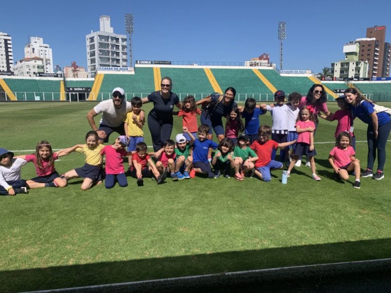 Crian&ccedil;as do Col&eacute;gio Logos&oacute;fico visitam o Scarpelli – Foto: Col&eacute;gio Logos&oacute;fico/ND