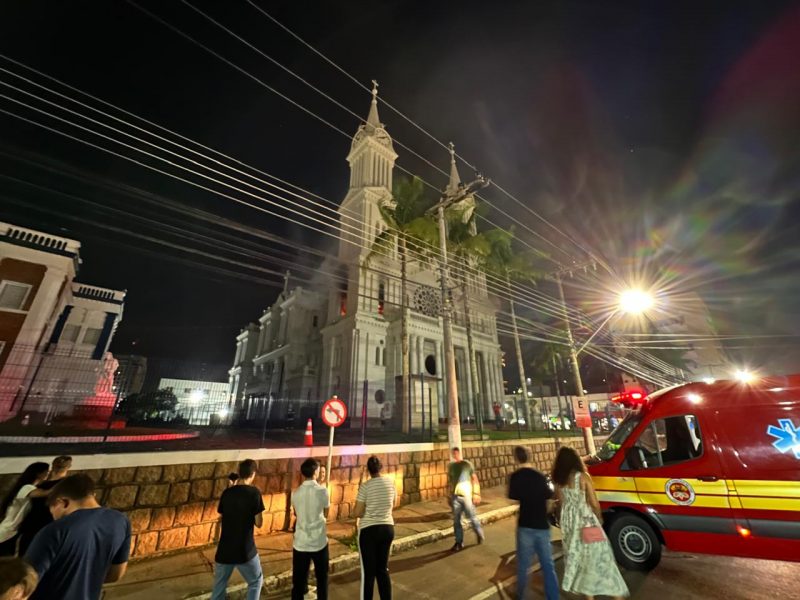 Bombeiros revelam perícia sobre causas do incêndio na Catedral São João Batista
