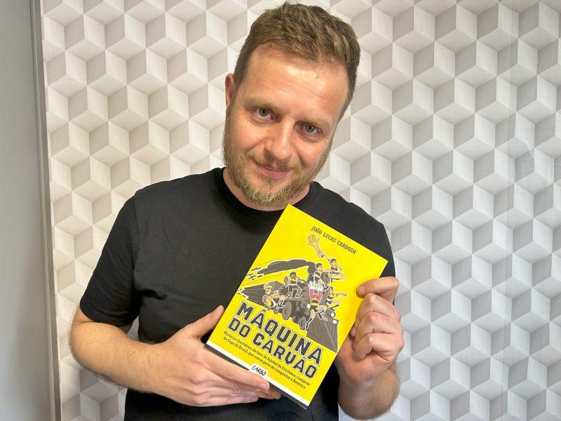 João Lucas Cardoso é o autor do livro de 400 páginas sobre o Criciúma