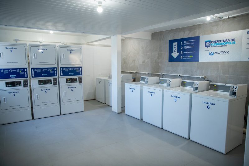 Lavanderia com lava e seca integra o centro de conviv&ecirc;ncia – Foto: Germano Rorato/ND