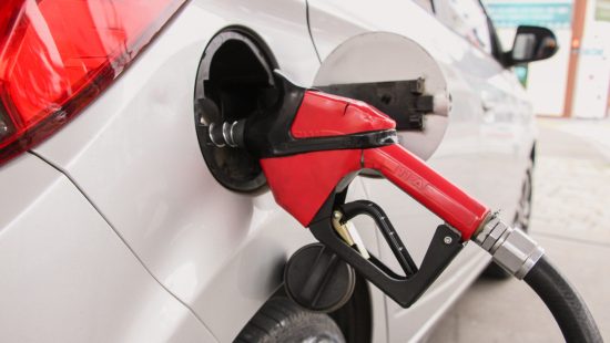 Preço da gasolina aumenta e do etanol diminui em Itajaí