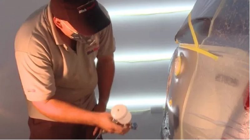 Manual do proprietário recomenda que não se contrate funilaria fora da concessionária