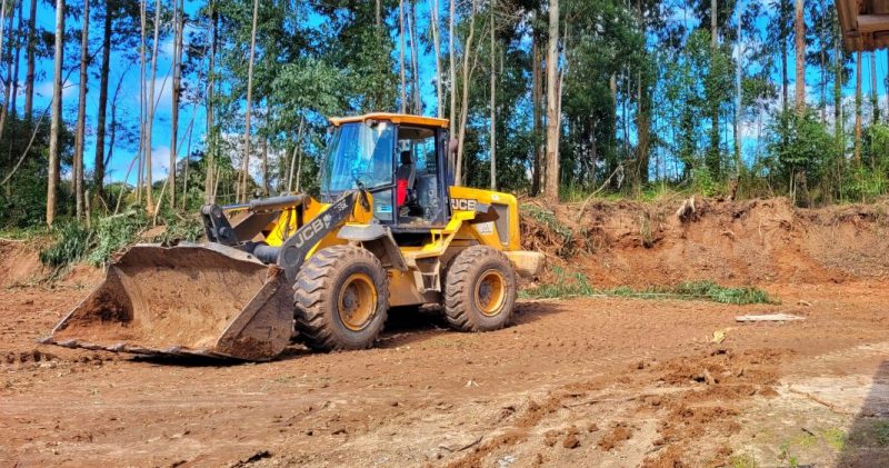 Menina morreu atropelada por trator 