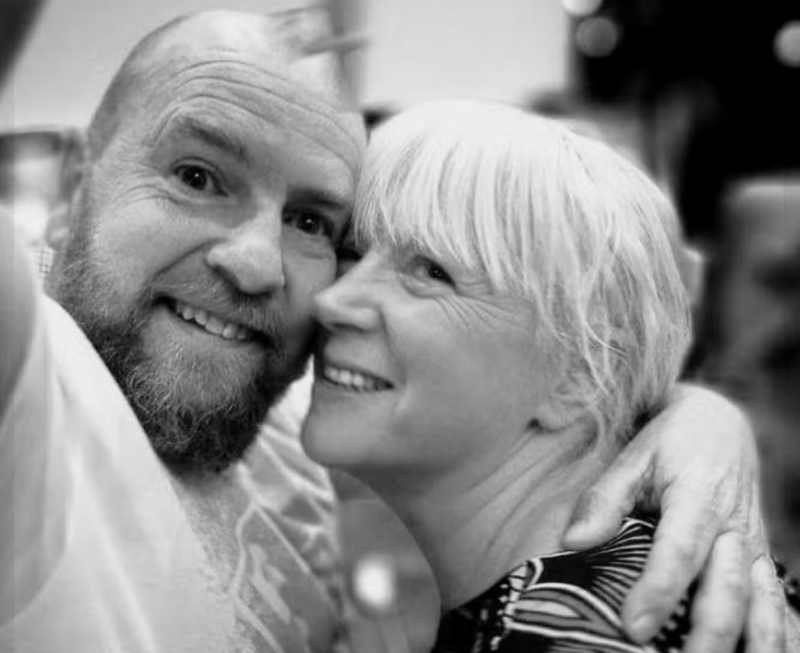 Polly lembrava do relacionamento com Mick, mas n&atilde;o conseguia armazenar novas mem&oacute;rias. – Foto: Reprodu&ccedil;&atilde;o/ND