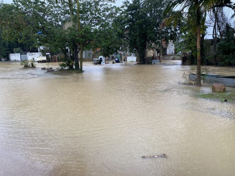Defesa Civil alerta que o n&iacute;vel do rio Itaja&iacute;-A&ccedil;u pode chegar at&eacute; 8,5 metros em Rio do Sul neste s&aacute;bado (18) – Foto: Eduarda de Abreu/PMRS/Divulga&ccedil;&atilde;o