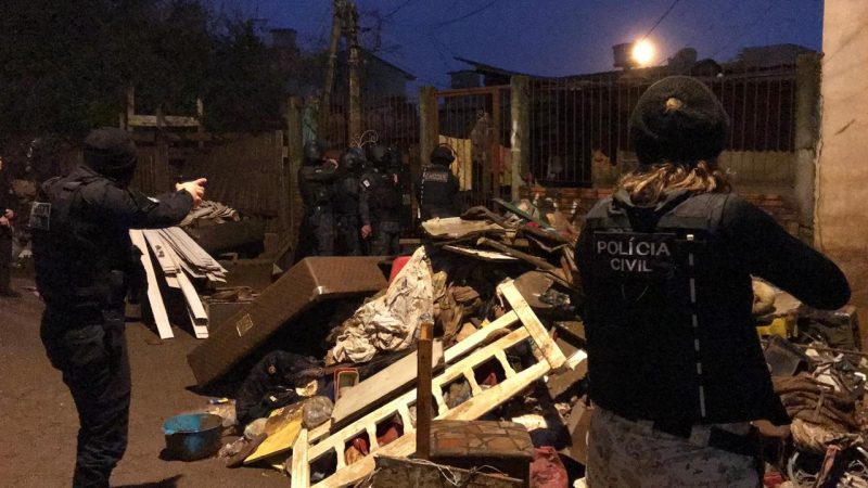 policia civil do rs cumprindo mandados contra saques e depredações